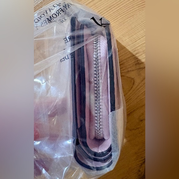 Kate Spade Tutu Pink Lena Wallet NWT - Picture 5 of 7